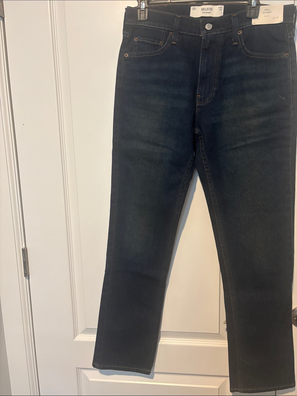 Hollister Men’s Slim Straight Jeans in Dark Indigo